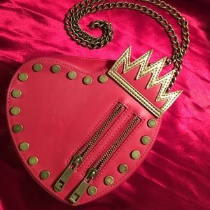 Heartbreaker Crossbody